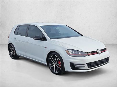 Used 2017 Volkswagen GTI Sport image 3