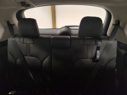 New 2025 Honda Pilot Touring image 12