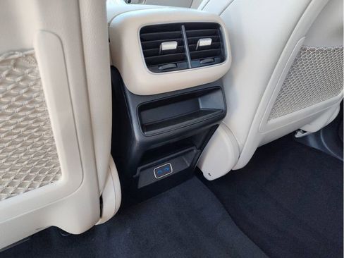 New 2025 Mercedes-Benz GLE 350 4MATIC image 13