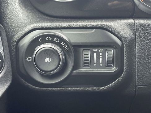 Used 2021 Jeep Wrangler Unlimited Sport image 17