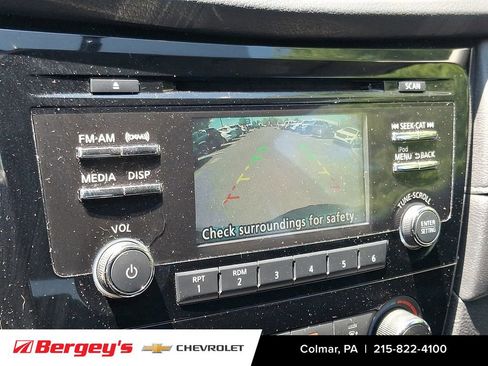 Used 2017 Nissan Rogue S w/ S Appearance Package AWD/4WD image 20