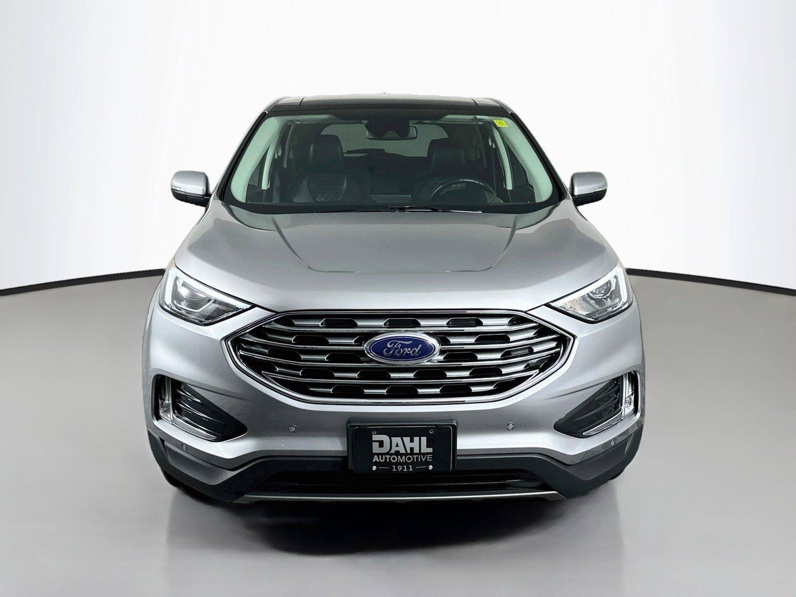 Used 2023 Ford Edge Titanium AWD/4WD image 3