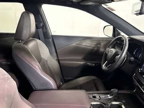 Used 2023 Lexus RX 350 FWD w/ Cold Area Package image 34