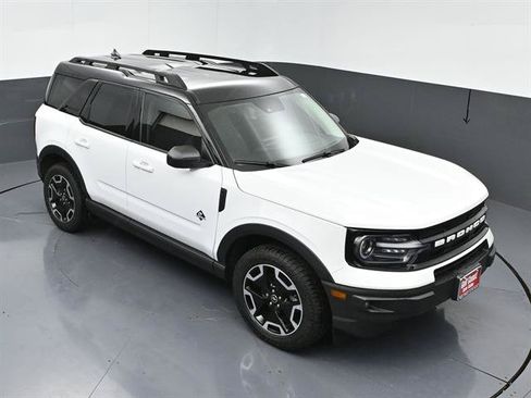 Used 2023 Ford Bronco Sport Outer Banks w/ Tech Package AWD/4WD image 38