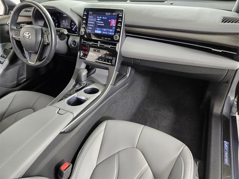 Used 2019 Toyota Avalon XLE image 20