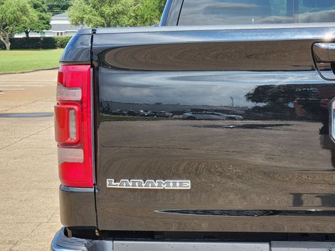 Used 2023 RAM 1500 Laramie AWD/4WD image 15