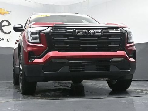 Certified 2026 GMC Terrain Elevation w/ Elevation Premium Package FWD image 3