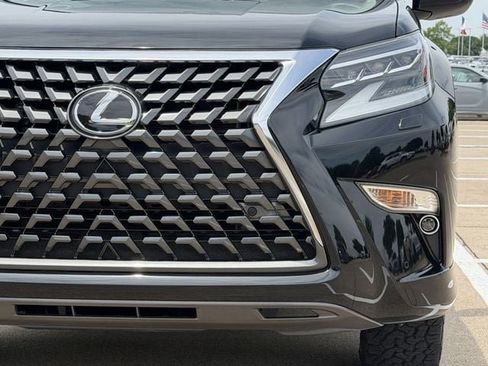 Used 2022 Lexus GX 460 Premium w/ Premium Package AWD/4WD image 8