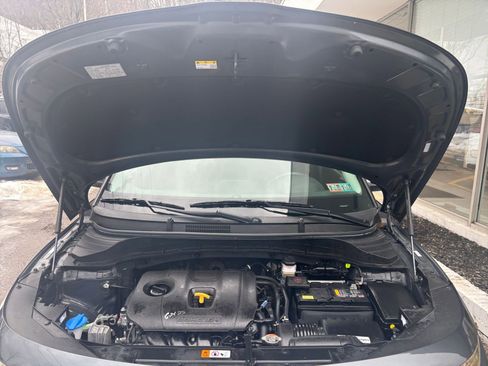 Used 2025 Kia Soul LX w/ LX Technology Package image 30