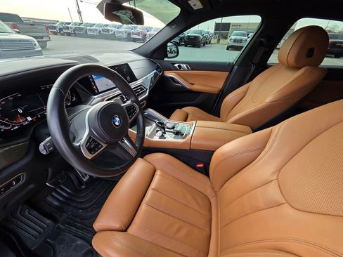 Used 2022 BMW X6 xDrive40i w/ M Sport Package image 10