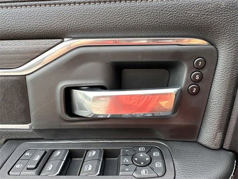 New 2025 RAM 2500 Laramie image 33