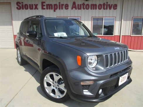 Used 2022 Jeep Renegade Limited image 1