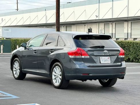 Used 2012 Toyota Venza LE AWD/4WD image 6