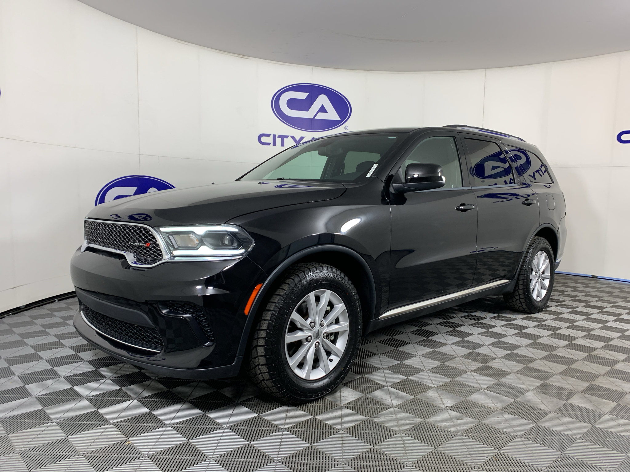 Used 2023 Dodge Durango SXT RWD image 7