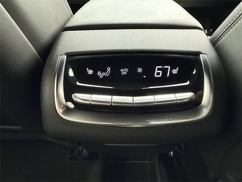 Used 2024 Cadillac XT6 Sport w/ Platinum Package image 18