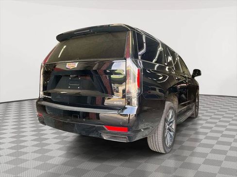 Used 2024 Cadillac Escalade Sport AWD/4WD image 3