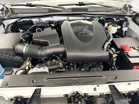 Used 2022 Toyota Tacoma SR image 21