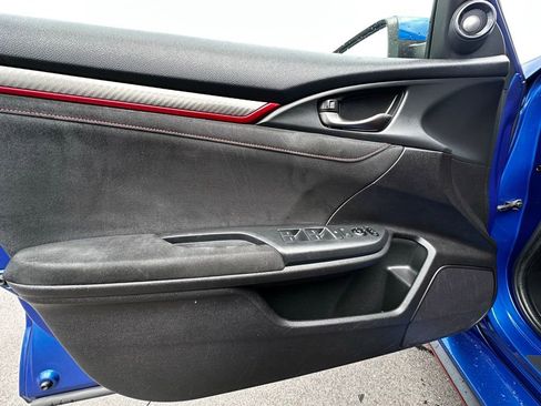 Used 2018 Honda Civic Type R image 18