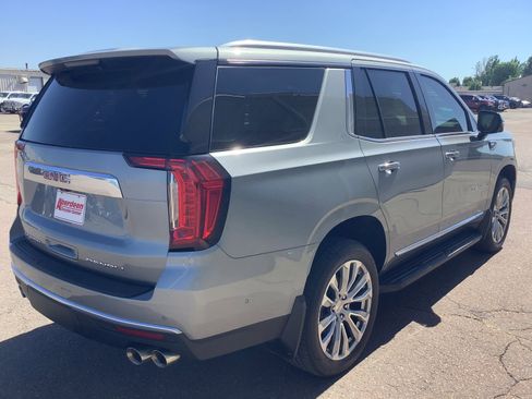Used 2024 GMC Yukon Denali w/ Advanced Technology Package AWD/4WD image 5
