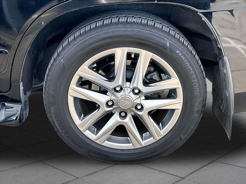 Used 2015 Lexus LX 570 4WD image 11