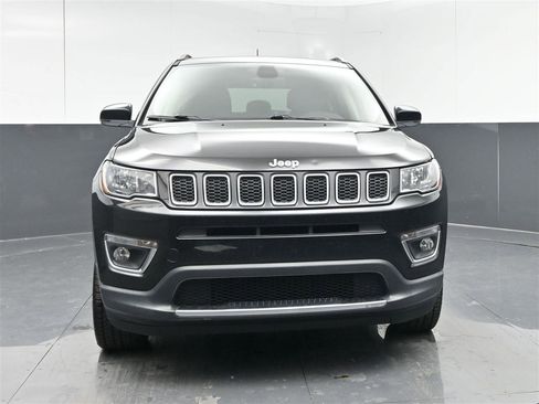 Used 2018 Jeep Compass Limited w/ Navigation Group image 2