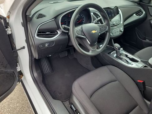 Used 2023 Chevrolet Malibu LT FWD image 20