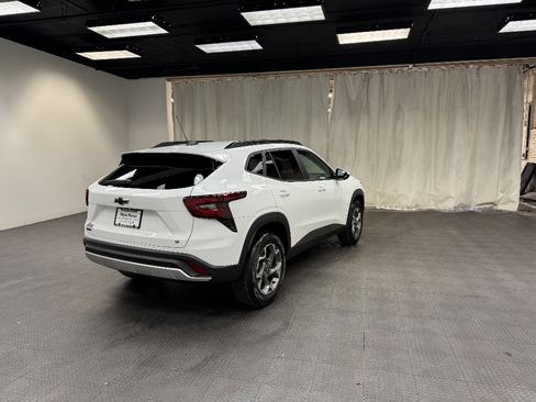 New 2026 Chevrolet Trax LT w/ LT Convenience Package image 5