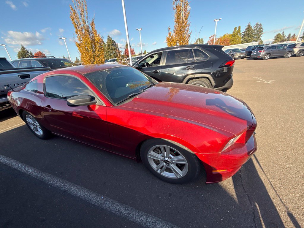 Used 2014 Ford Mustang Coupe RWD image 4