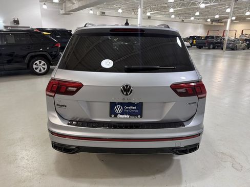 Certified 2024 Volkswagen Tiguan SE R-Line AWD/4WD image 7