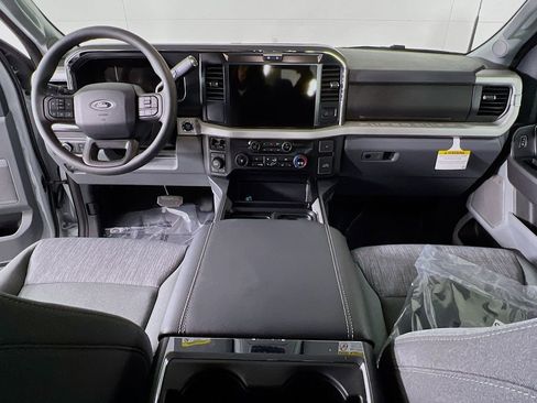 New 2026 Ford F450 4x4 Crew Cab Super Duty image 7