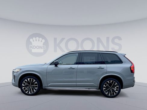 New 2026 Volvo XC90 B6 Ultra image 2