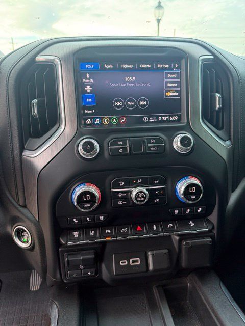 Used 2020 GMC Sierra 2500 Denali w/ Denali Ultimate Package AWD/4WD image 16