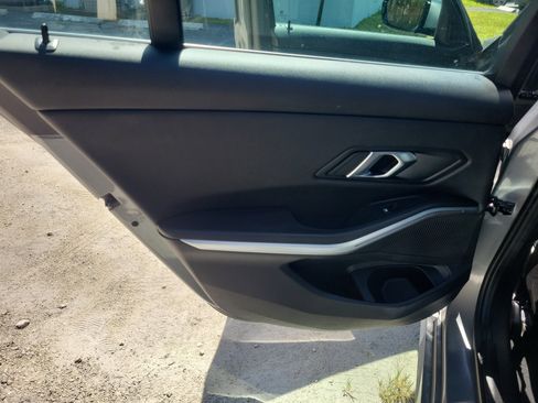 Used 2024 BMW 330i Sedan RWD image 16