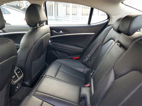 Used 2022 Genesis G70 2.0T image 29