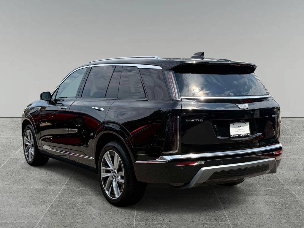 Used 2026 Cadillac Vistiq Luxury AWD/4WD image 12