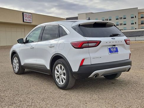 Used 2024 Ford Escape Active w/ Cold Weather Package image 3