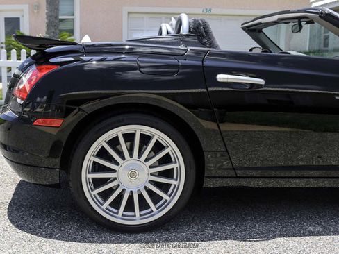 Used 2005 Chrysler Crossfire SRT-6 RWD image 10