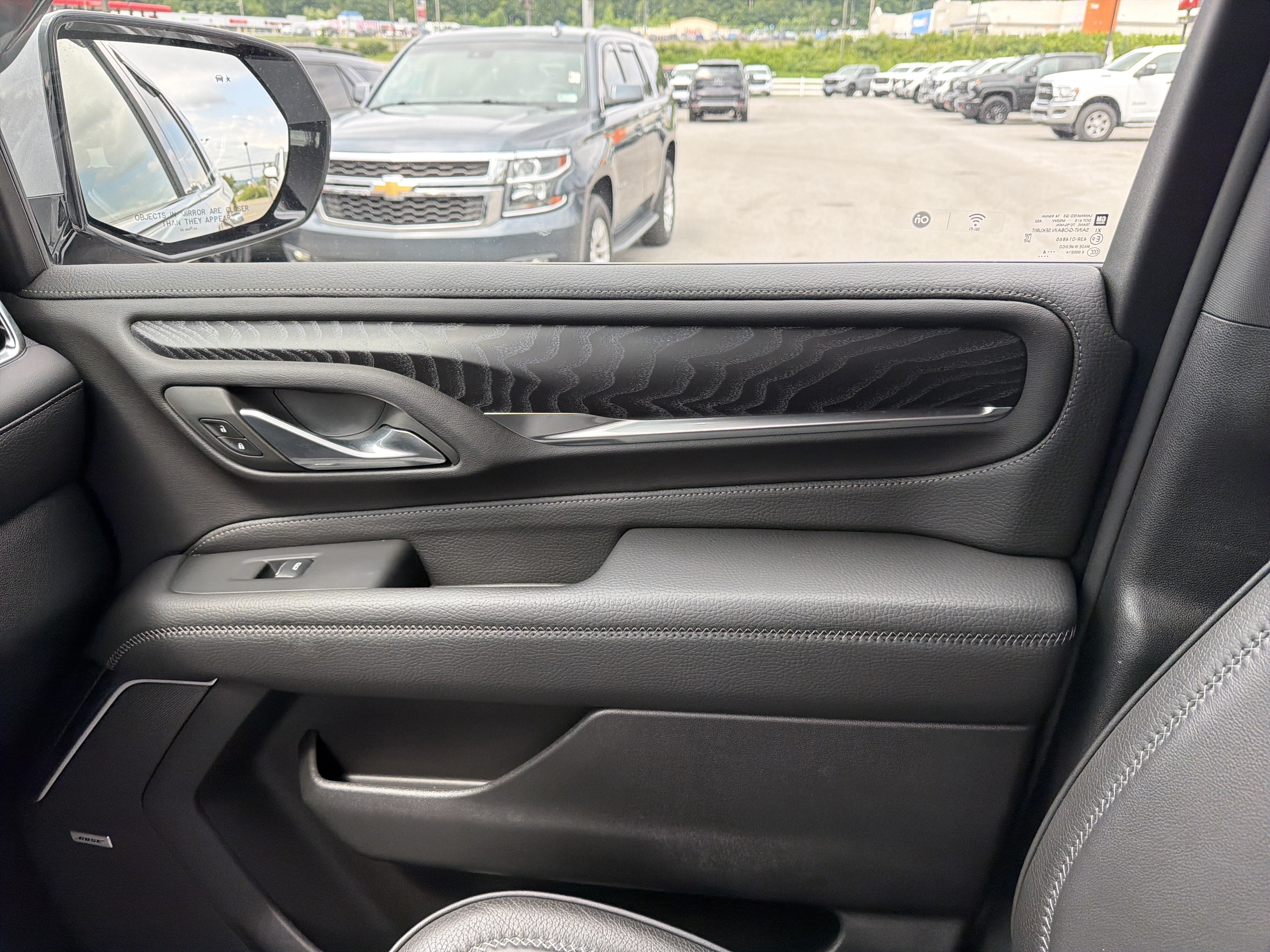 Used 2024 GMC Yukon Denali w/ Max Trailering Package AWD/4WD image 24