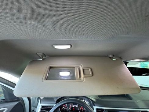 Used 2021 Volkswagen Atlas SE image 38