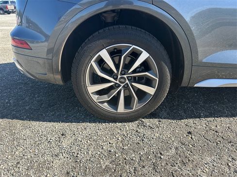 Used 2022 Audi Q5 2.0T Premium Plus image 17