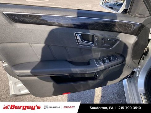 Used 2011 Mercedes-Benz E 350 4MATIC Wagon image 25