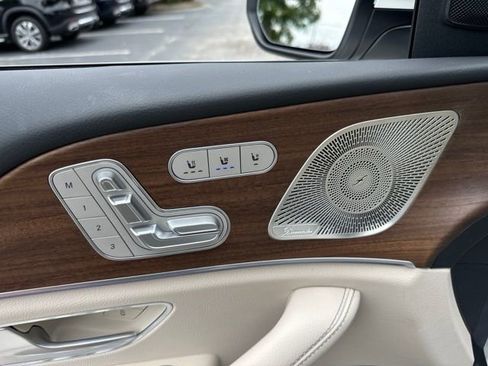 Certified 2025 Mercedes-Benz GLS 450 4MATIC image 46