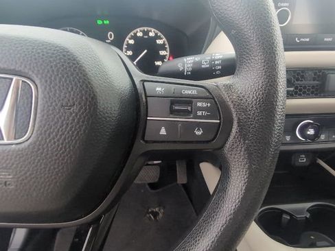 Used 2024 Honda HR-V LX image 16