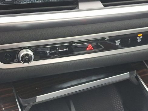 New 2026 BMW X7 xDrive40i image 12