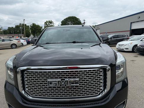 Used 2016 GMC Yukon XL SLT w/ HD Trailering Package AWD/4WD image 3
