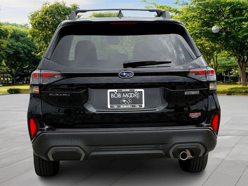 Used 2025 Subaru Forester Limited w/ Popular Package image 4