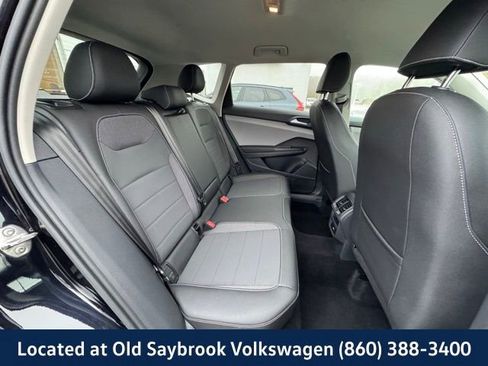 Used 2024 Volkswagen Taos SE image 22