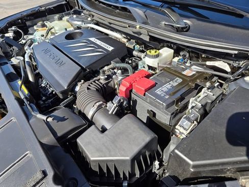 Used 2023 Nissan Rogue SV FWD image 22