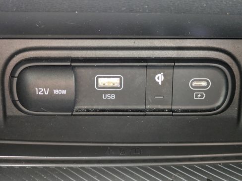 Certified 2024 Kia Sportage EX image 25