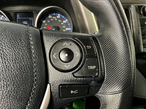 Used 2018 Toyota RAV4 LE w/ All Weather Liner Package FWD image 12